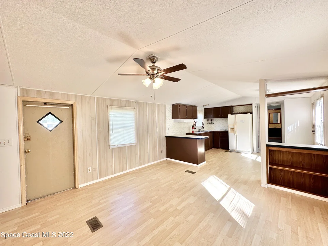 Photo of 305 Wixie Street