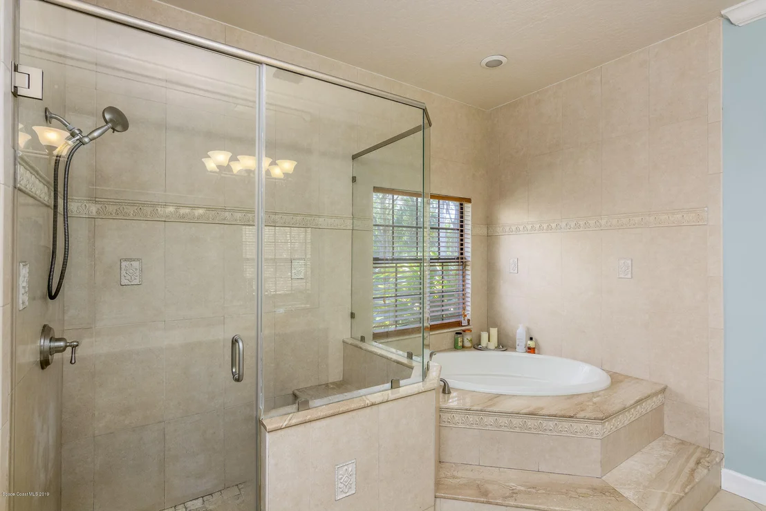 Photo of 3905 Hidden Oaks Lane