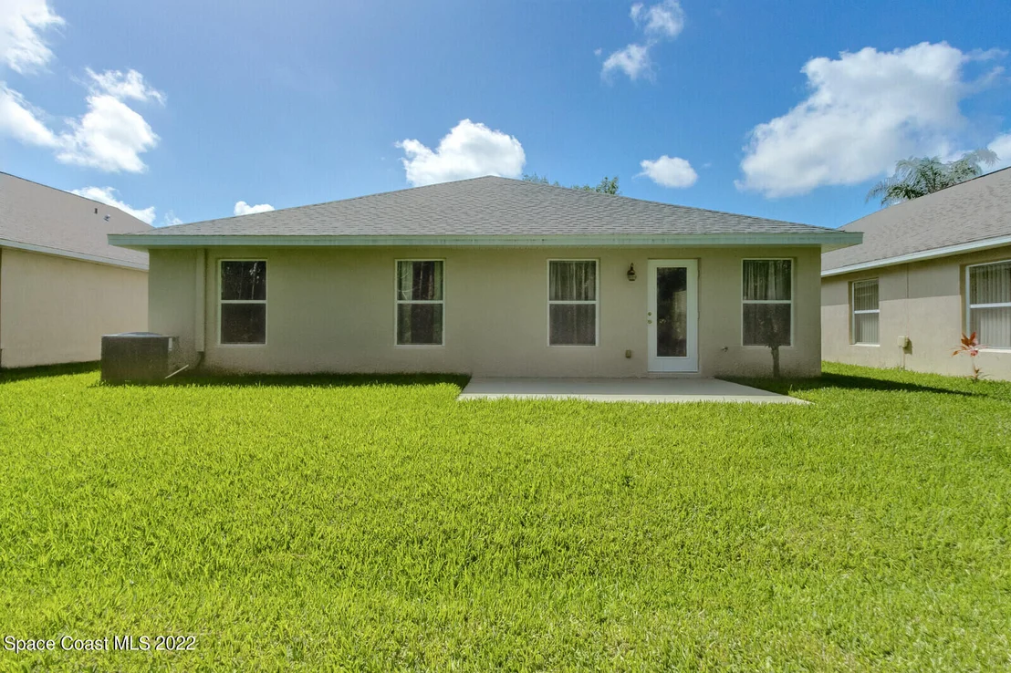 Photo of 2491 Stratford Pointe Drive