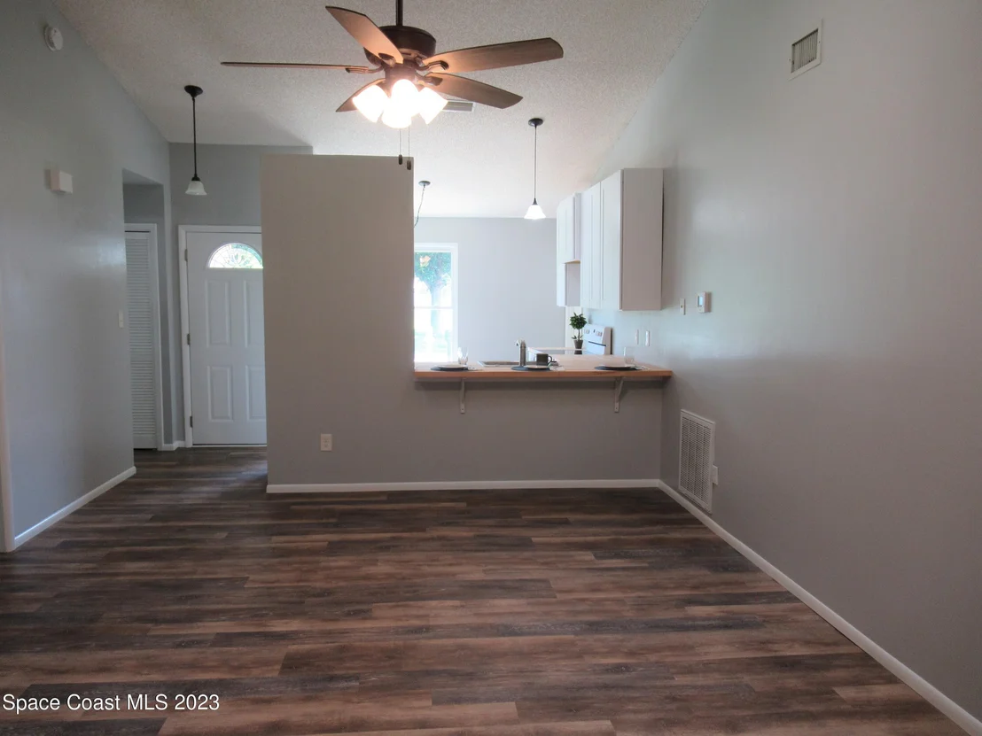 Photo of 7070 Marvin Avenue