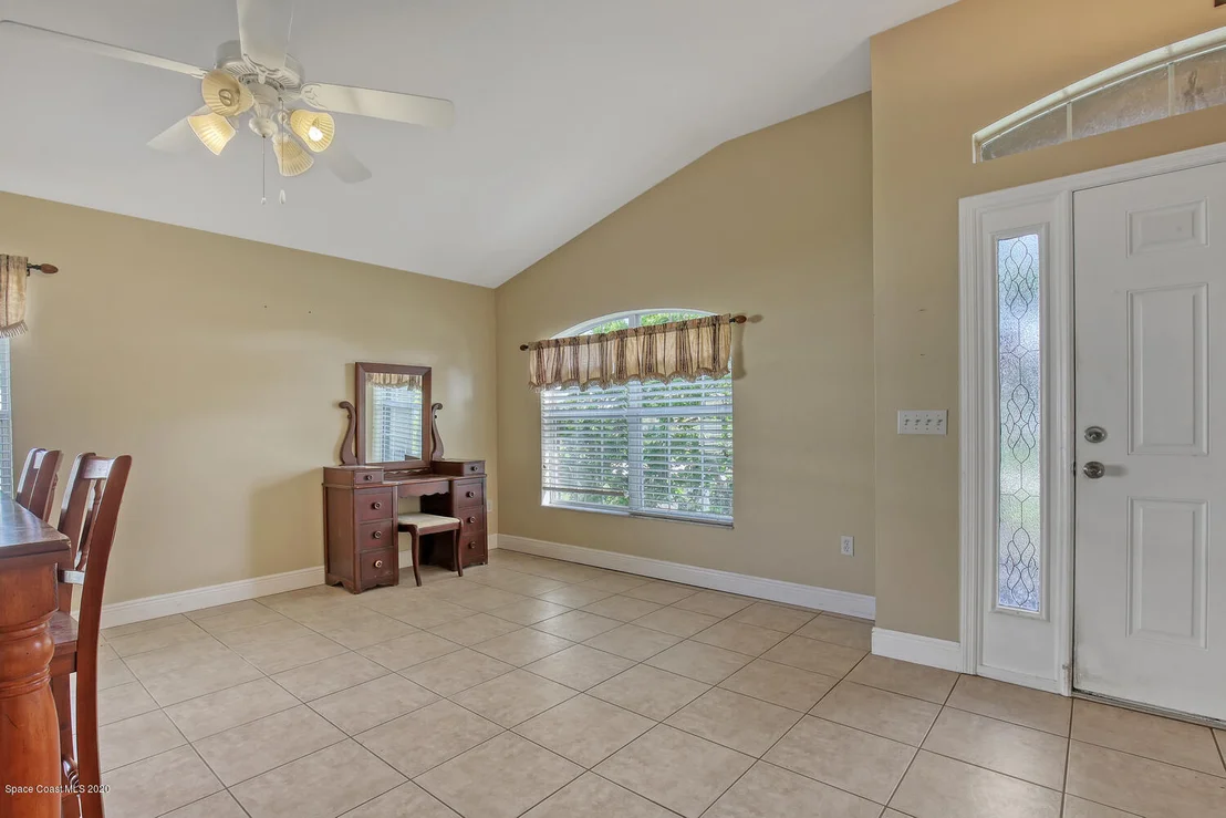 Photo of 2371 Bridgeport Circle