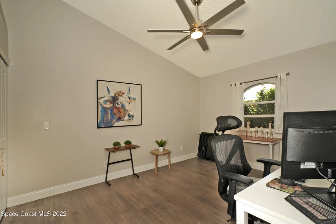 Photo of 3940 Saint Armens Circle