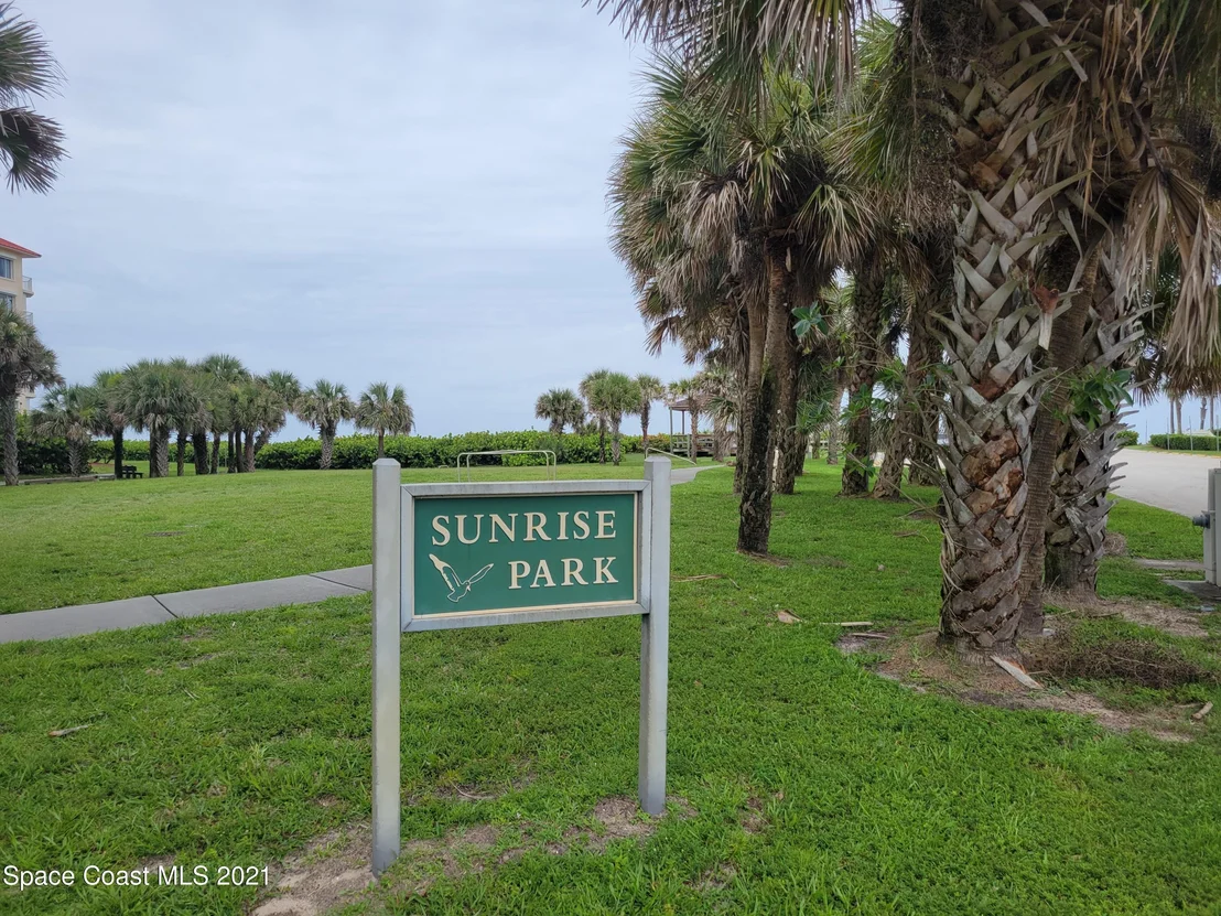Photo of 320 Bahama Drive