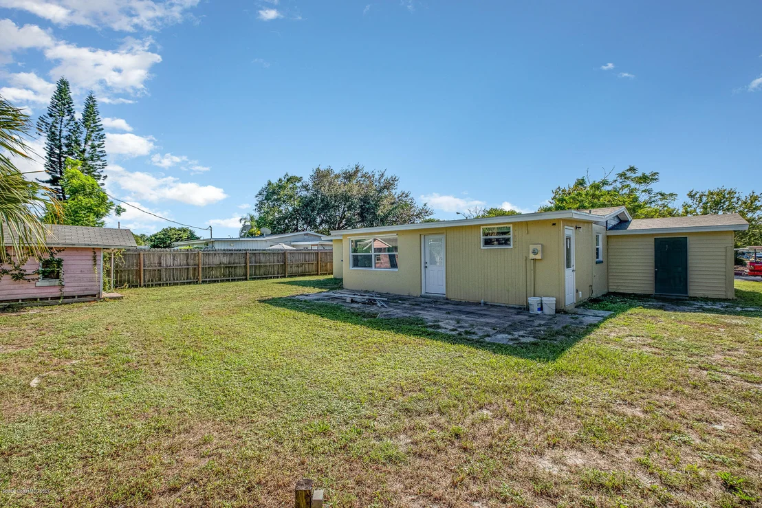 Photo of 1605 Breeze Lane