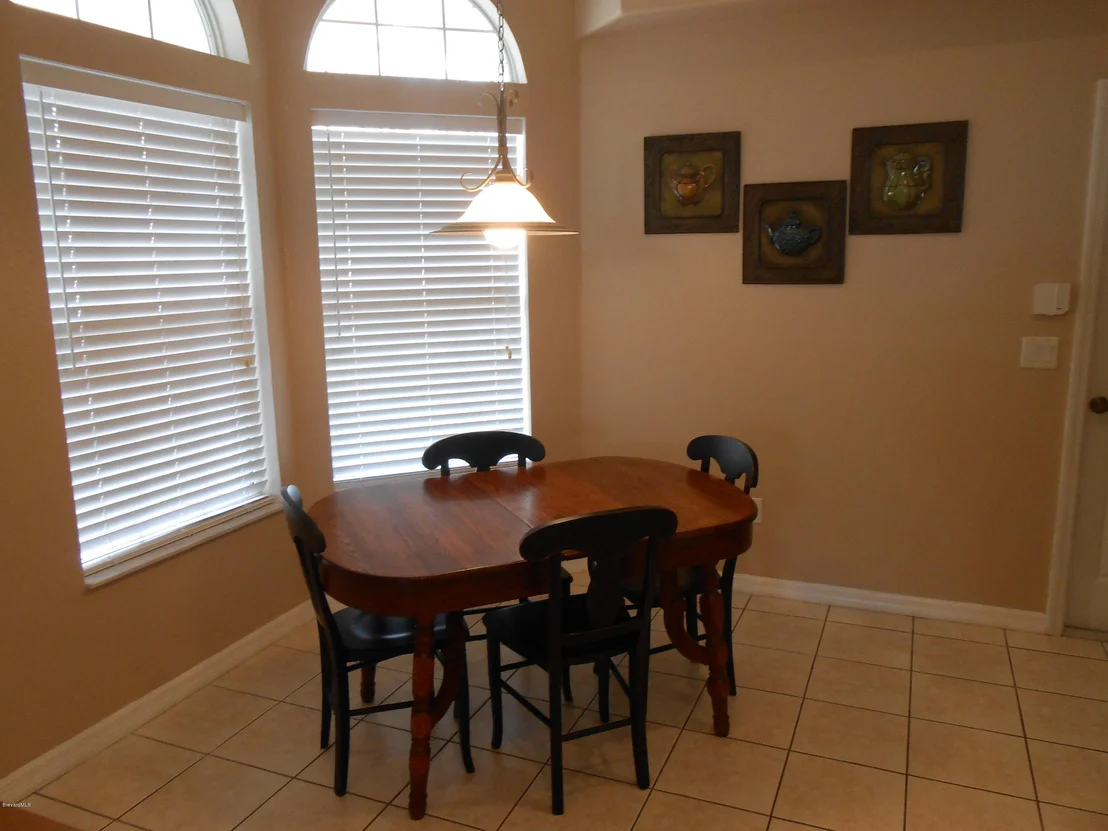 Photo of 4531 Portage Trail