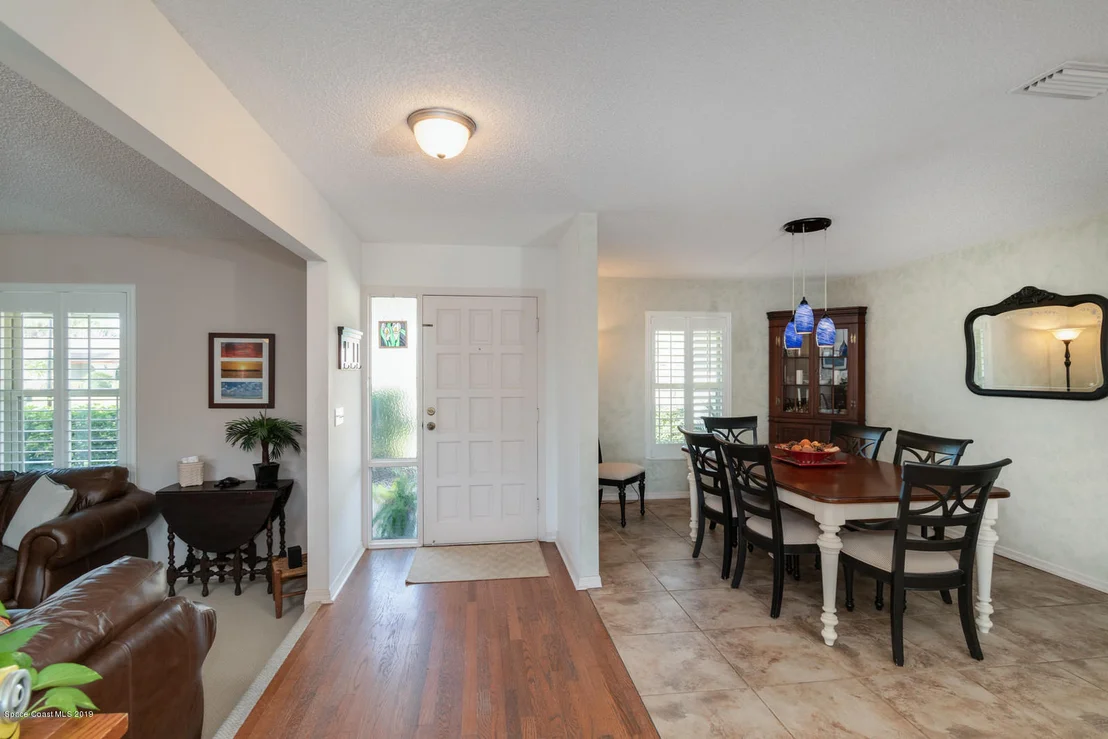 Photo of 323 Albacore Place