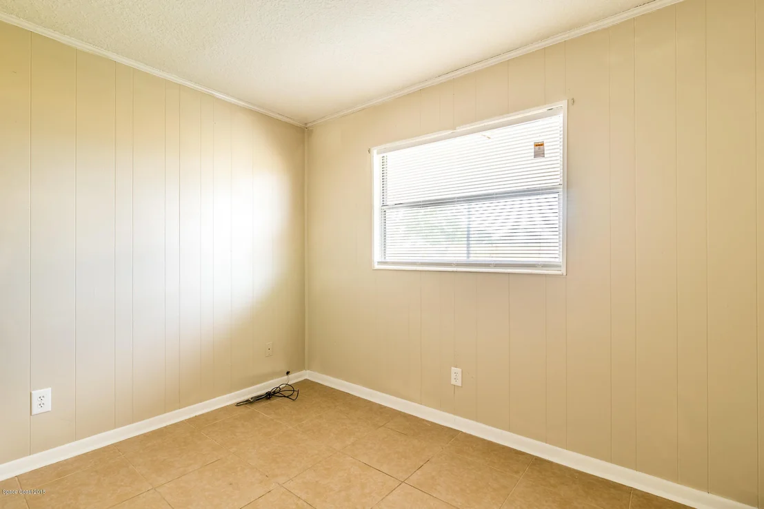 Photo of 1089 Madrid Road