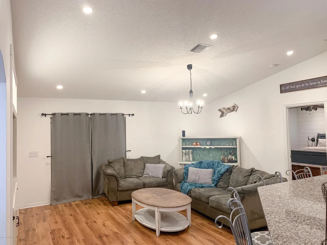 Photo of 6870 Cairo Road