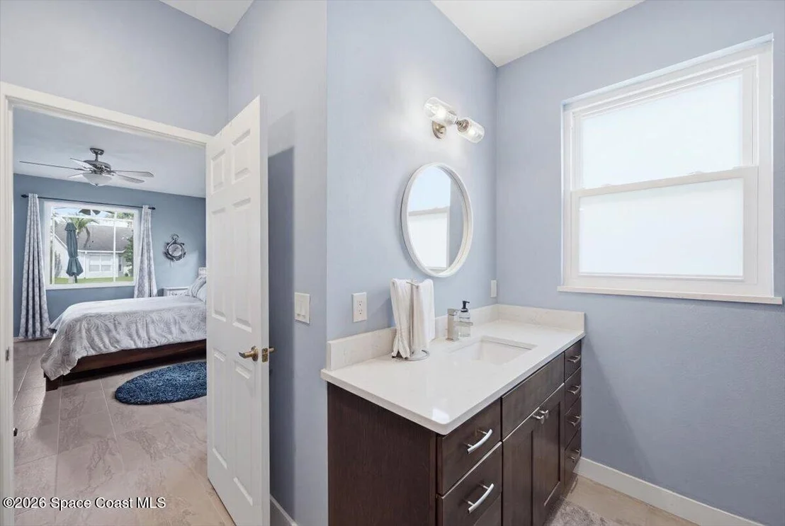 Photo of 4570 Portage Trail