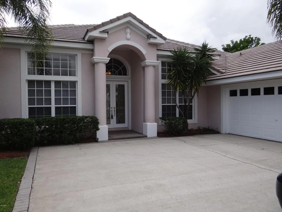 Photo of 215 Ivory Dr Drive