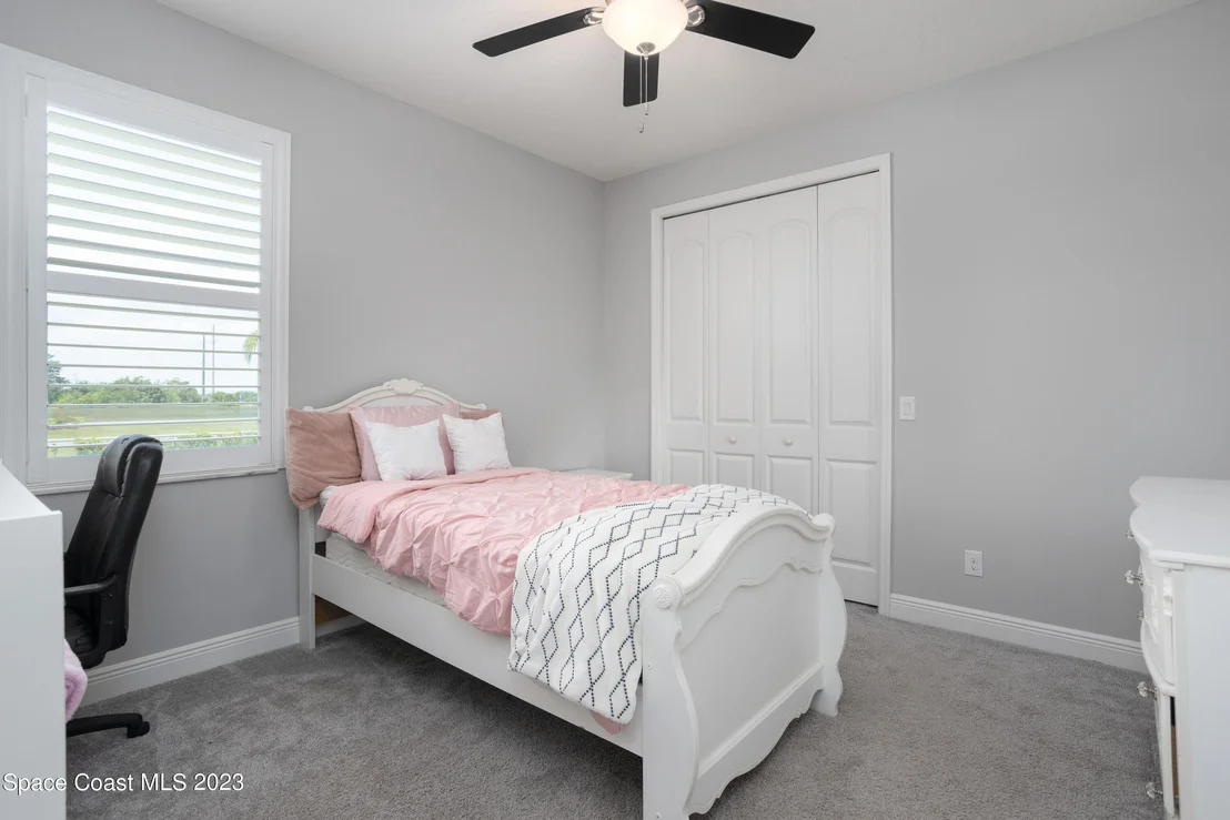 Photo of 7327 Bluemink Lane