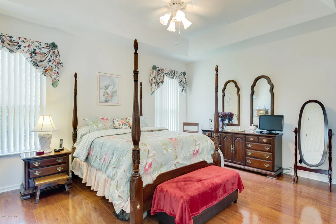 Photo of 518 Renaissance Avenue