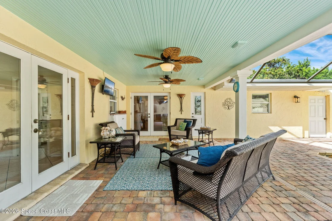 Photo of 704 Malibu Lane