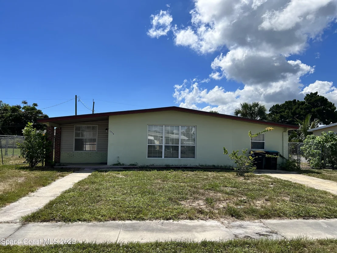 Photo of 3058 Garden Terrace NE