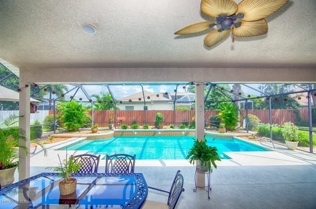 Photo of 5977 Newbury Circle