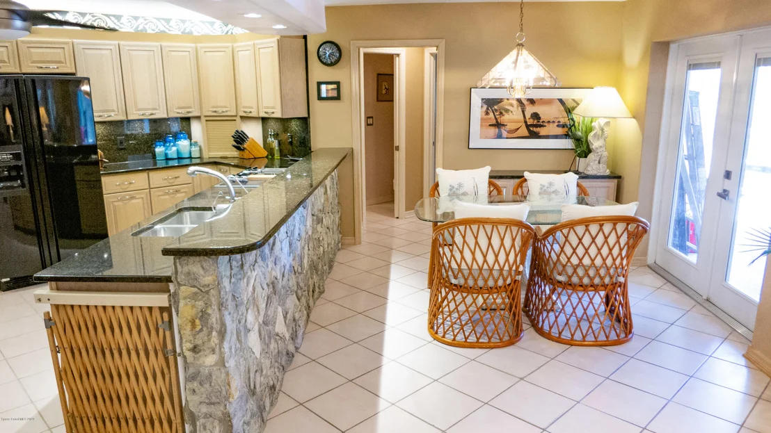 Photo of 432 Riverview Lane