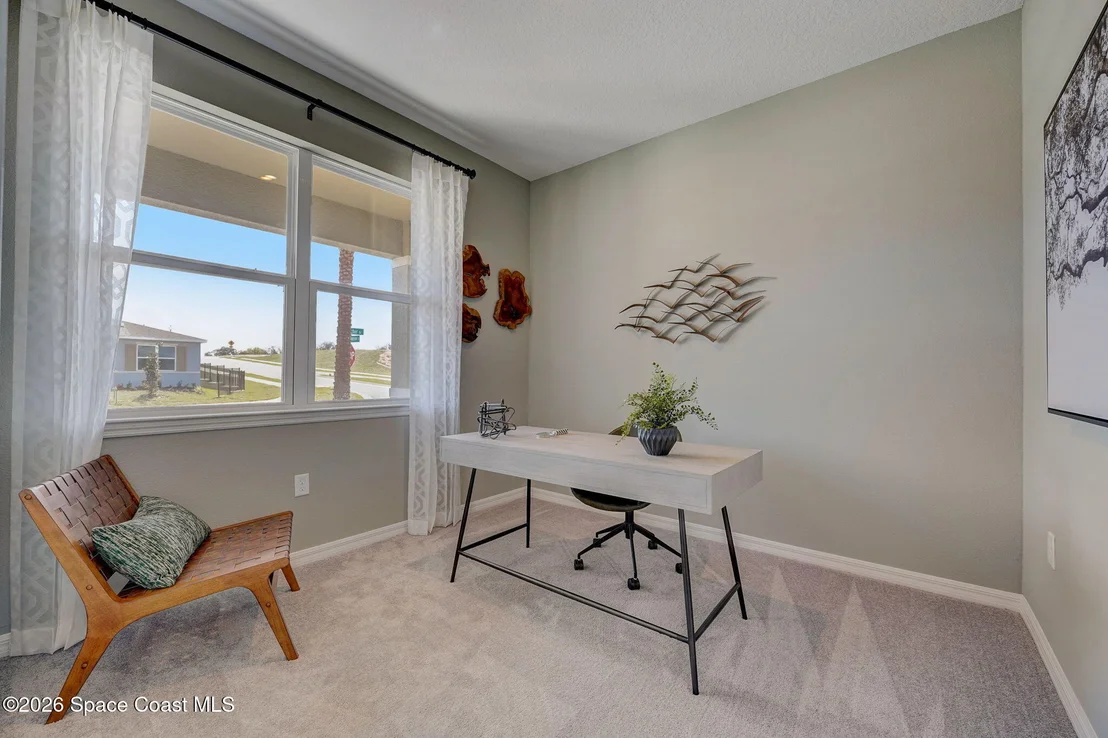 Photo of 1142 Banff Drive NE