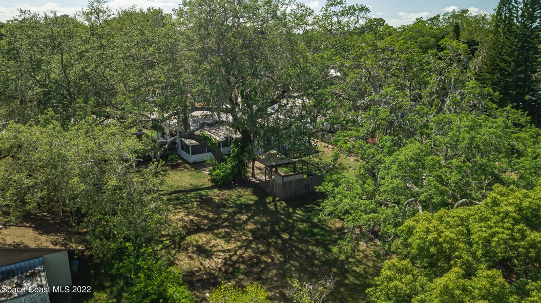 Photo of 2777 Pine Avenue