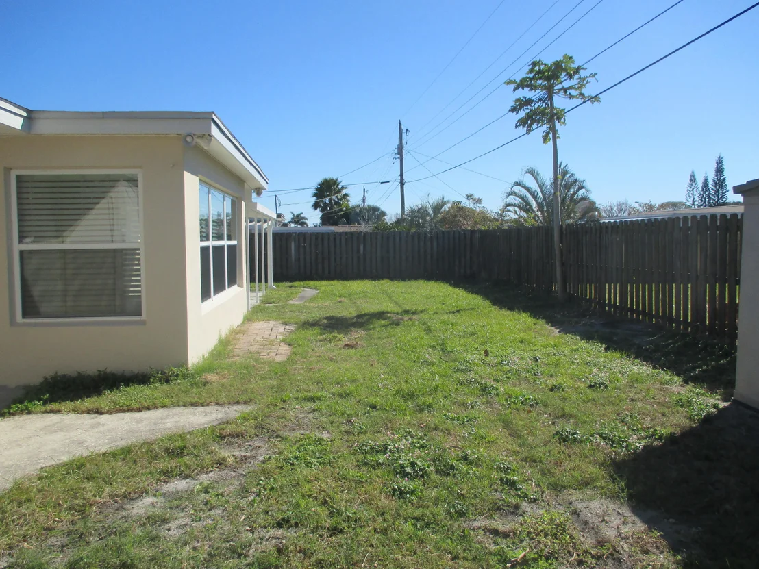 Photo of 1737 N Dodge Circle