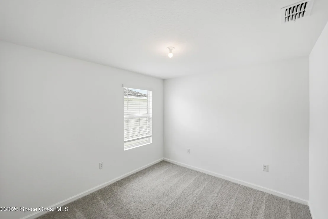 Photo of 1652 Ellsworth Circle SW