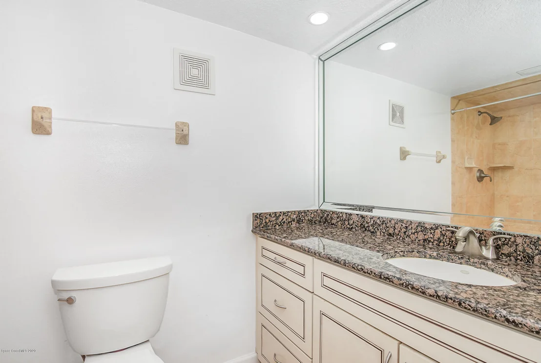 Photo of Unit 111 at 175 Highway A1A