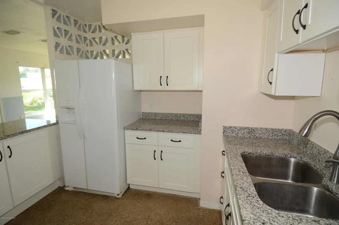 Photo of 740 Teak Drive