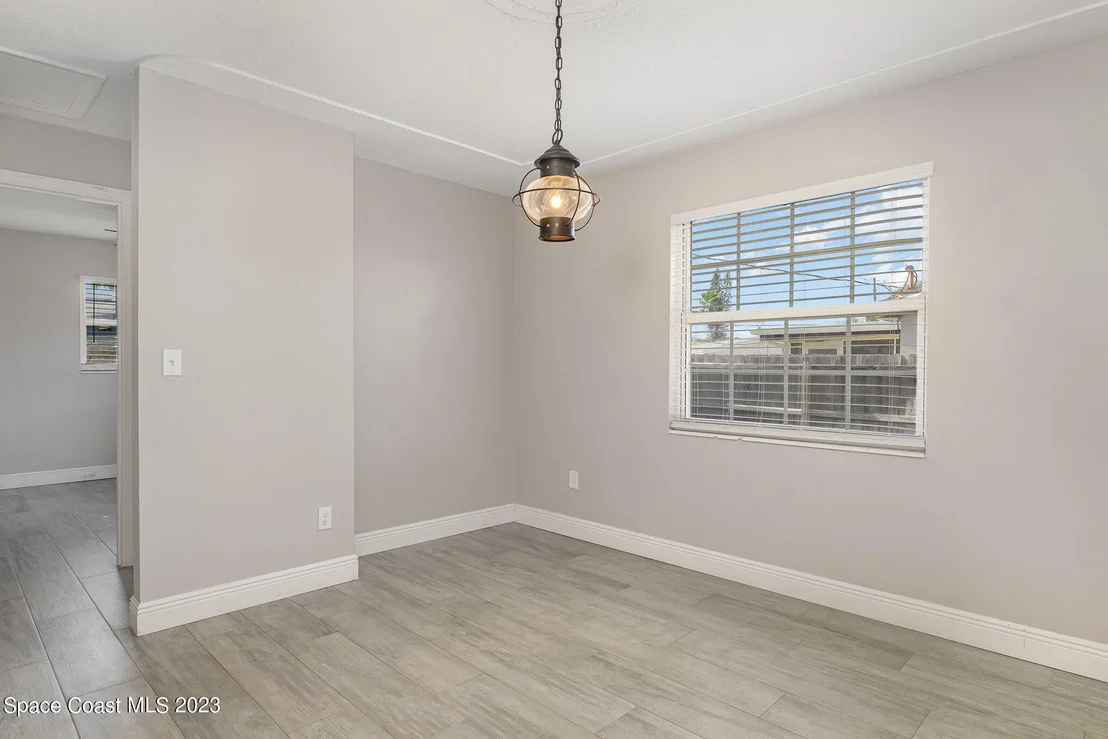 Photo of 947 Bluewater Drive
