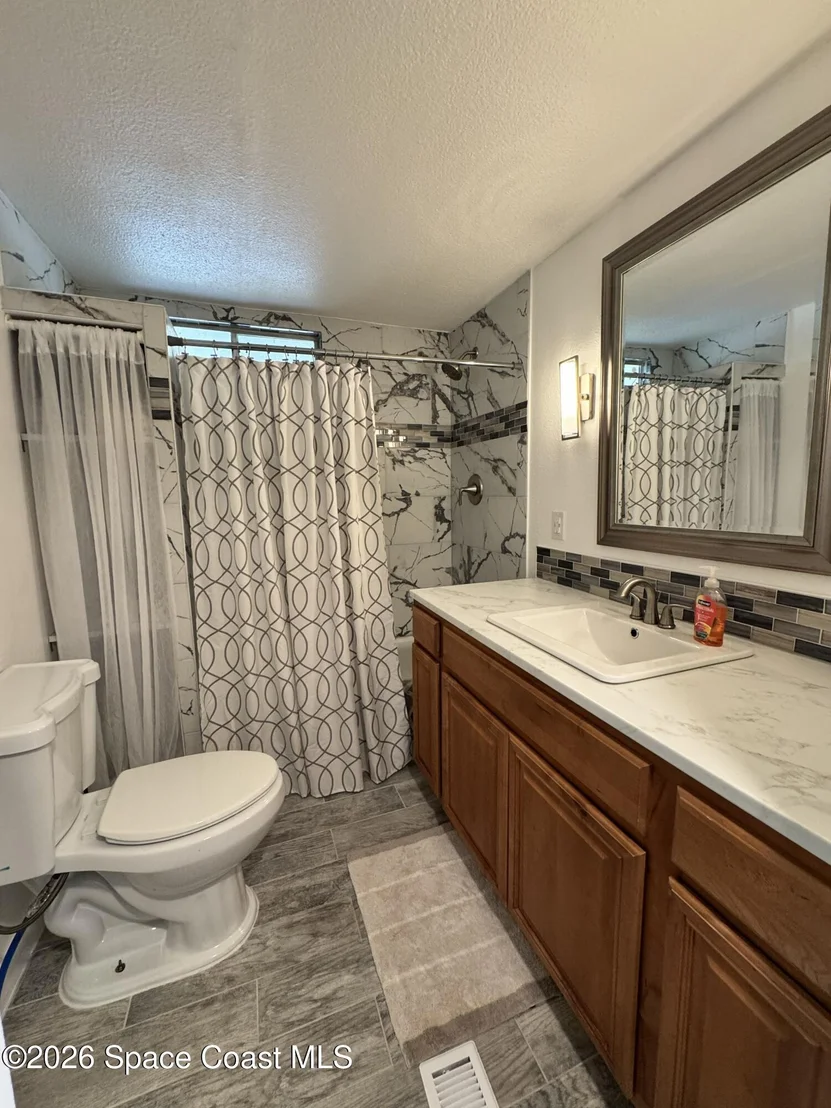 Photo of 805 Wren Circle