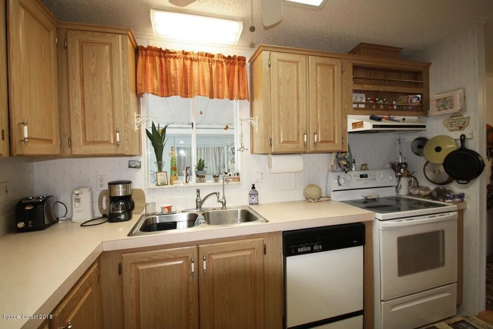 Photo of 1585 Seneca Drive