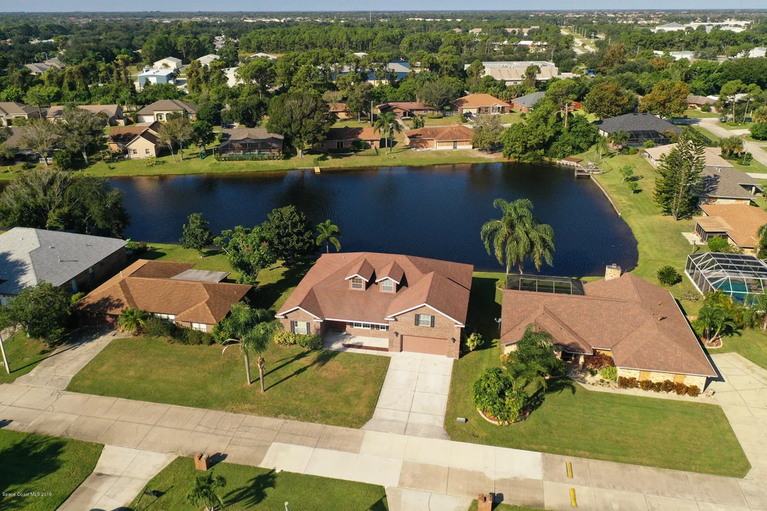 Photo of 166 Palm Circle