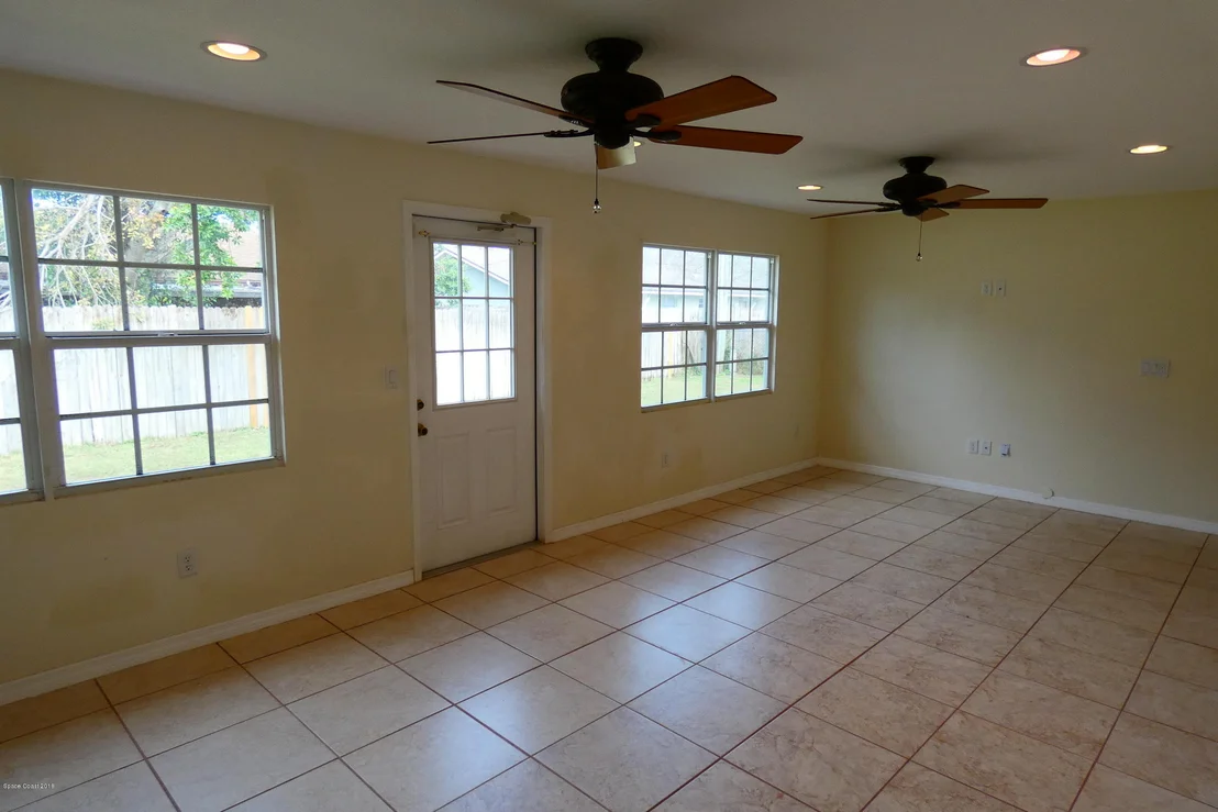 Photo of 2101 Gunpowder Drive NE