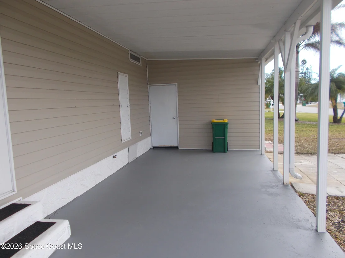 Photo of 932 Cashew Circle W