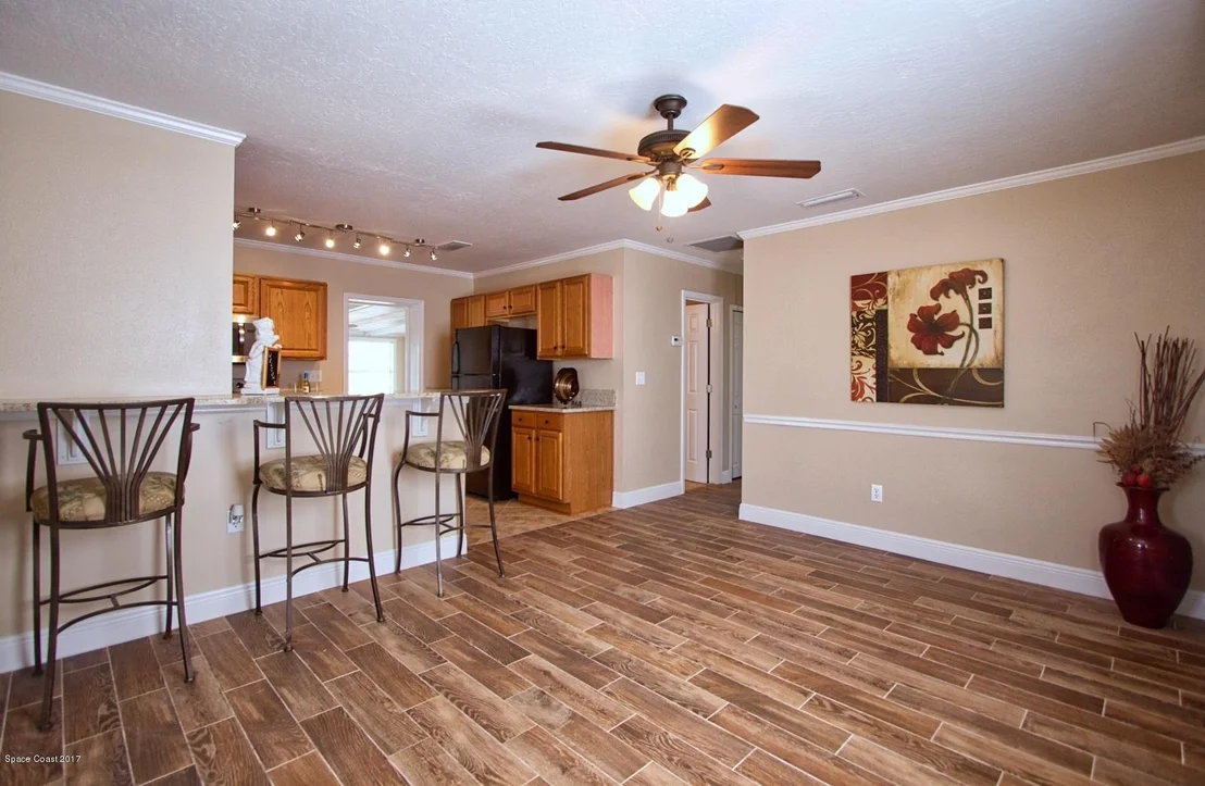 Photo of 3263 Jackson Avenue NE