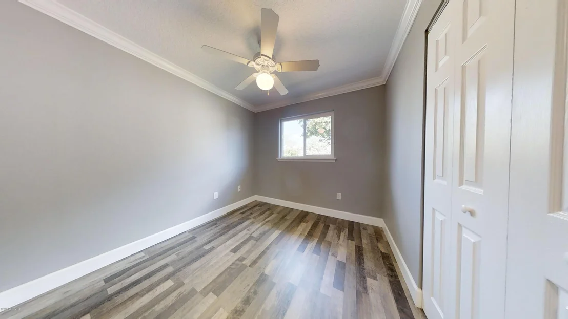 Photo of 872 Mohawk Avenue