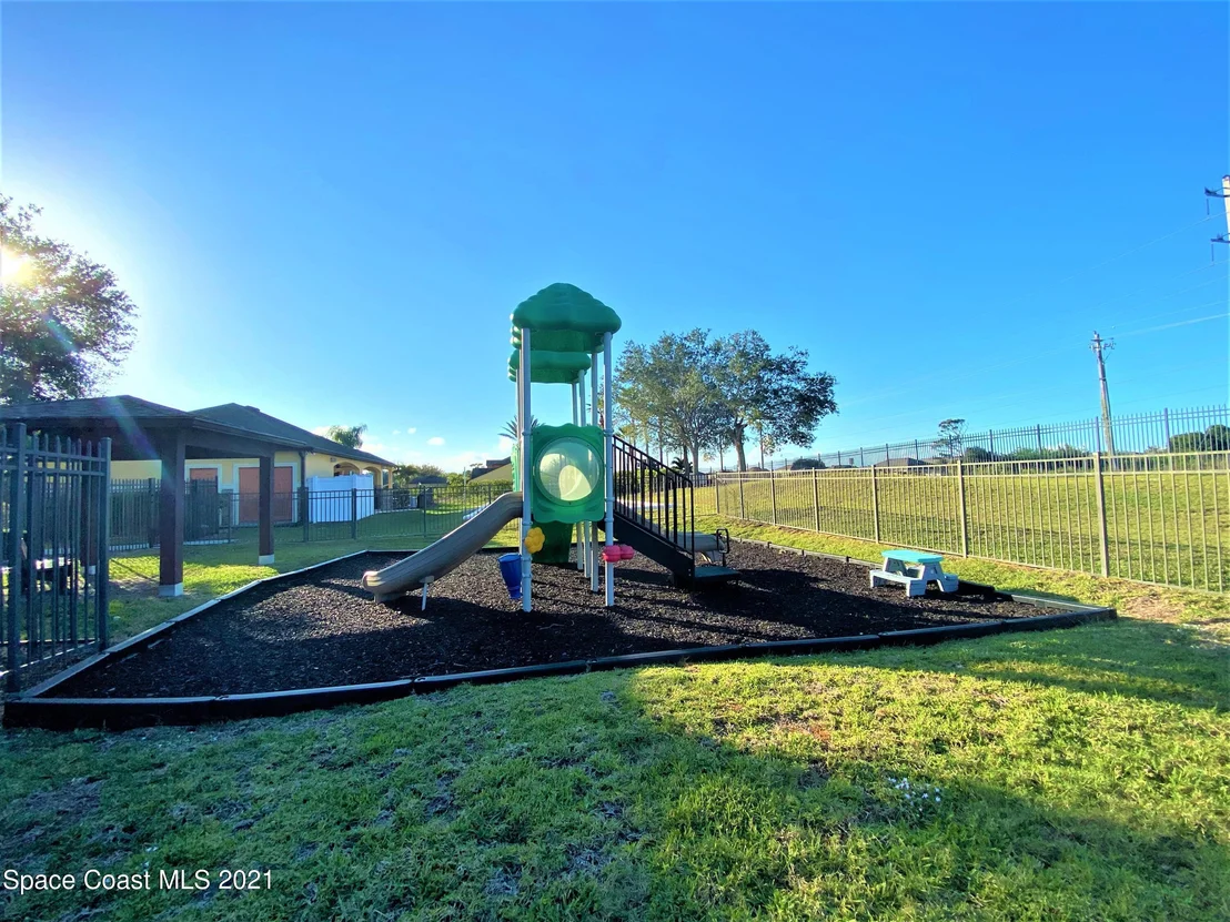 Photo of Unit 105 at 1160 Luminary Circle