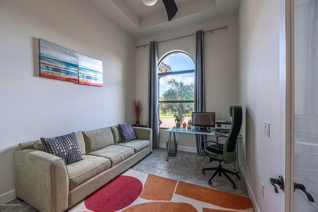 Photo of 824 Lorenza Place