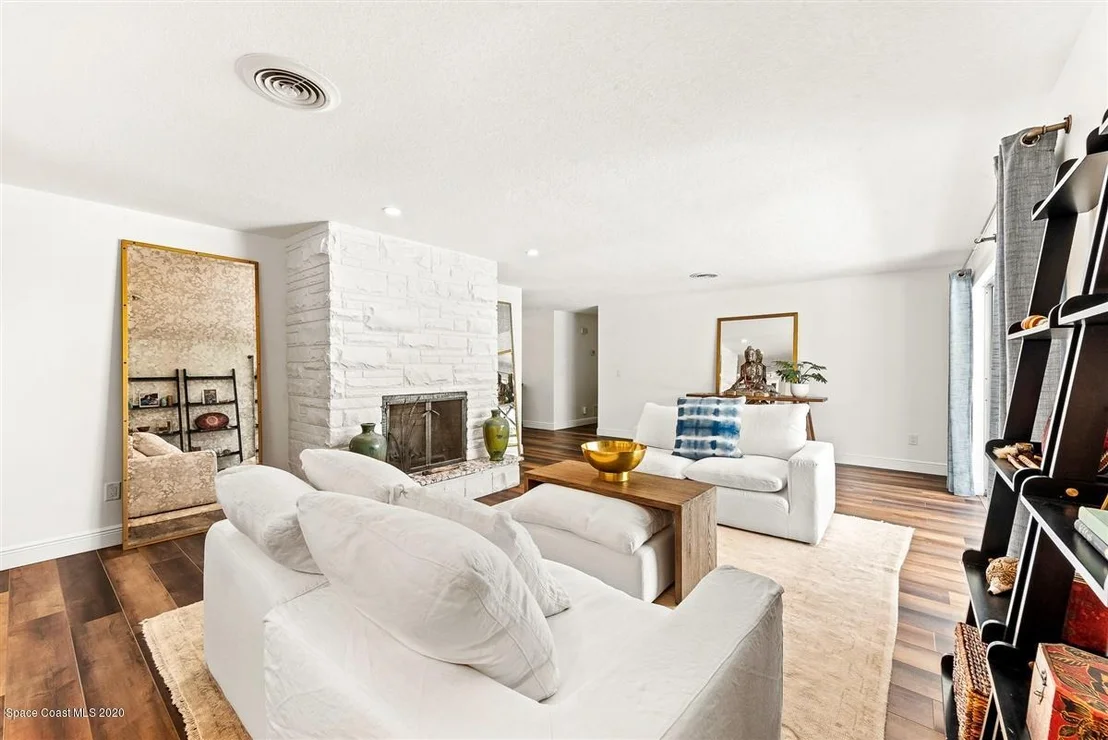 Photo of 705 Hibiscus Trail