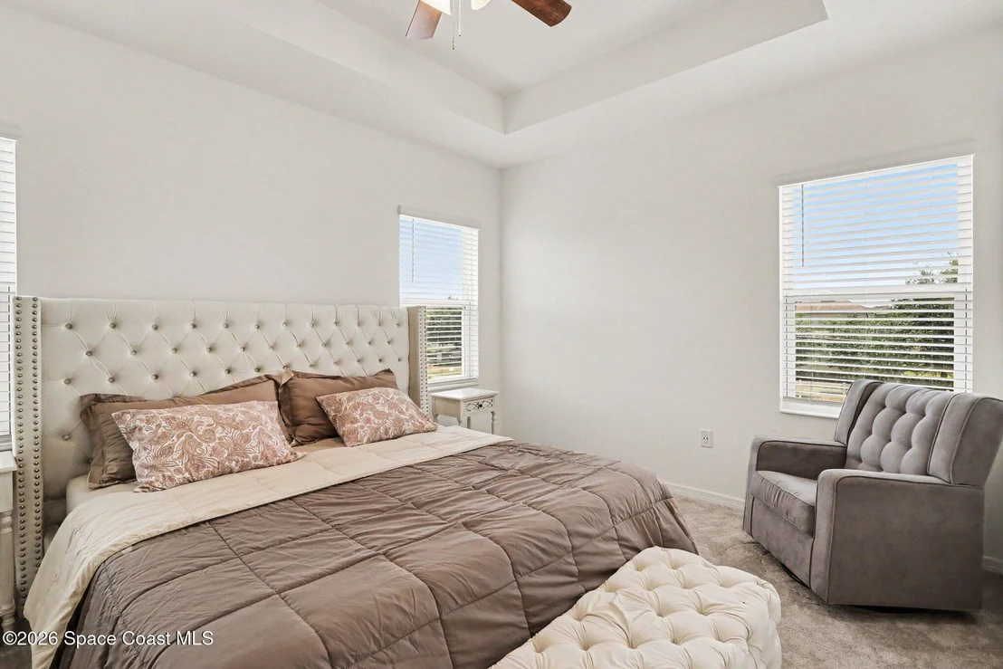 Photo of 1180 Wycliffe Way