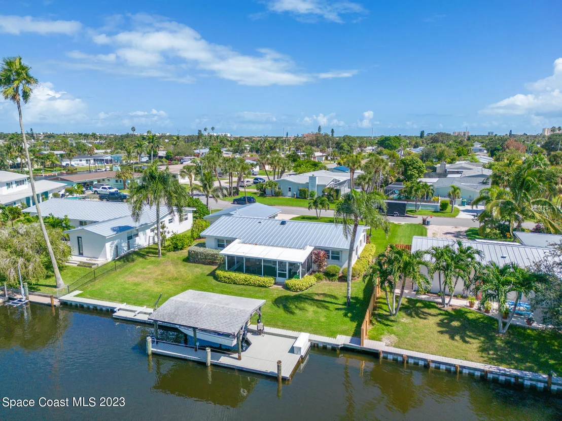 Photo of 209 River Road