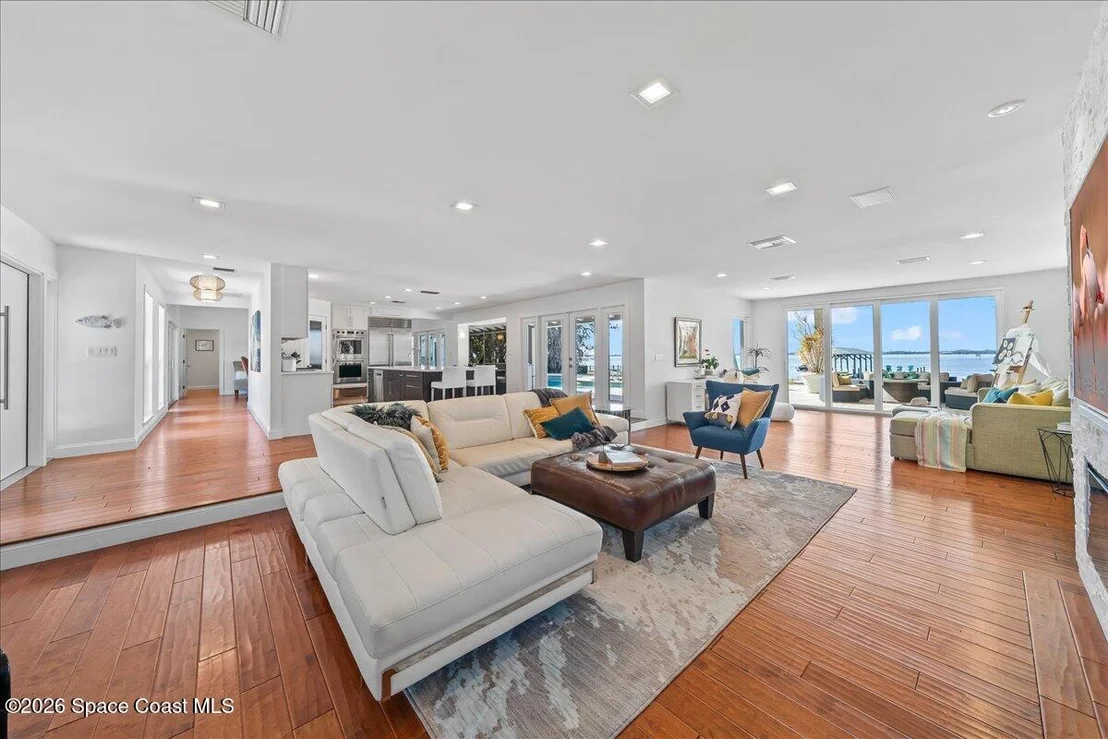 Photo of 408 Riverside Drive