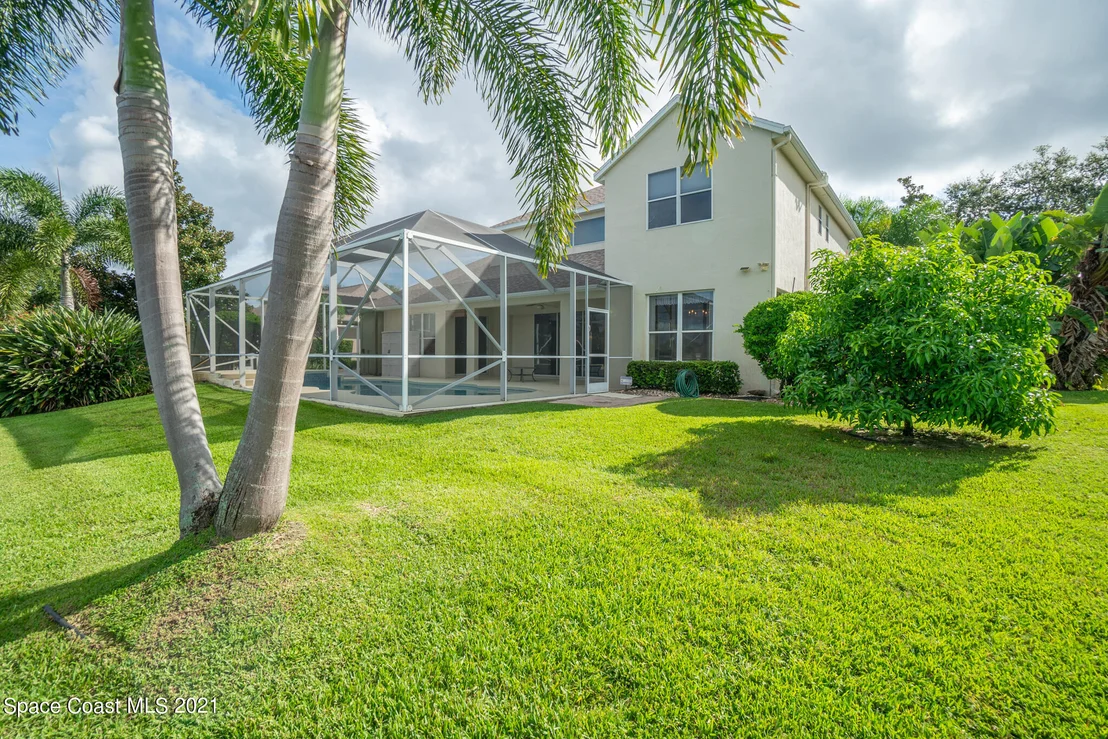 Photo of 5876 Arlington Circle
