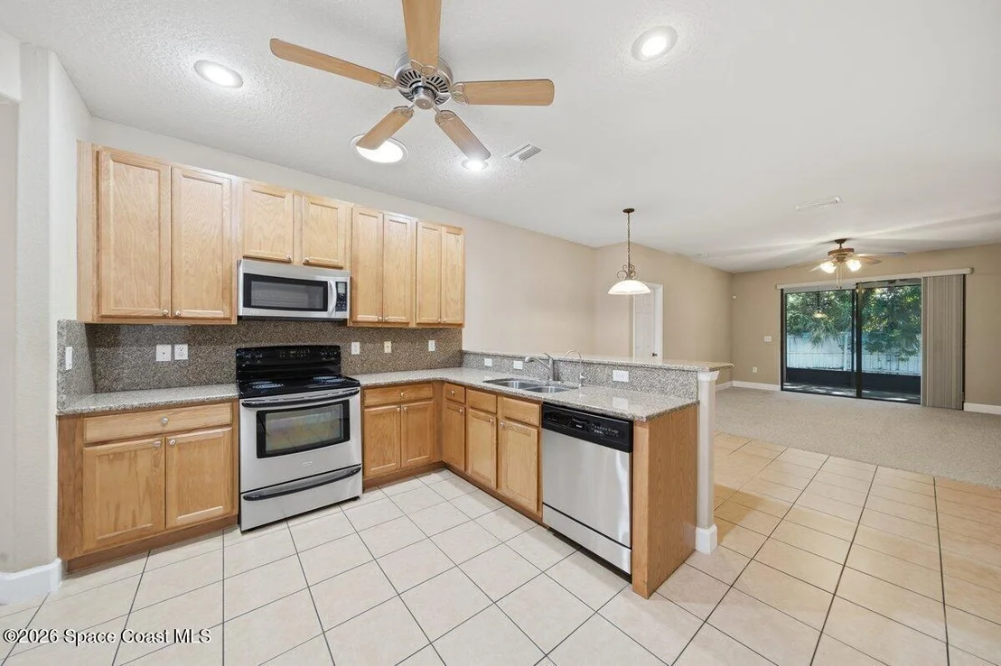 Photo of 594 Dryden Circle