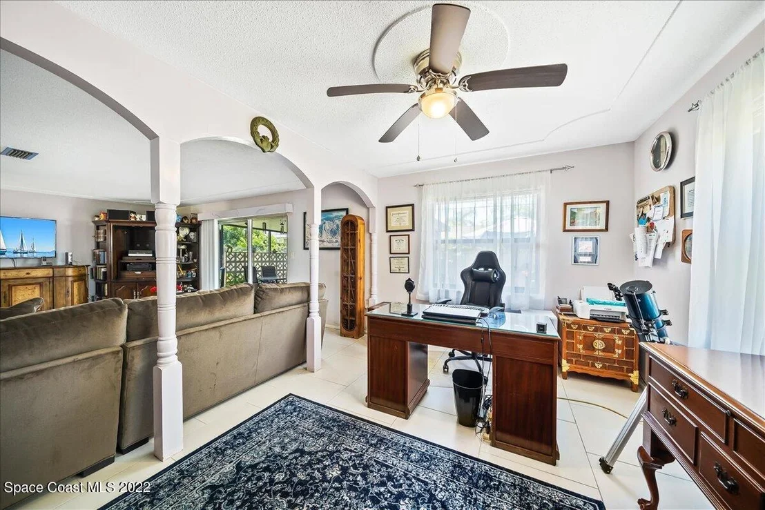 Photo of 329 Dorset Drive