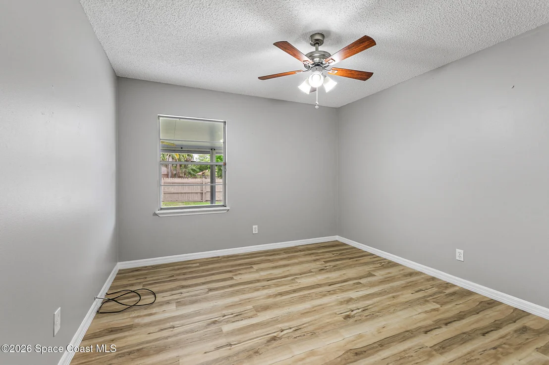 Photo of 220 Lanack Road SE