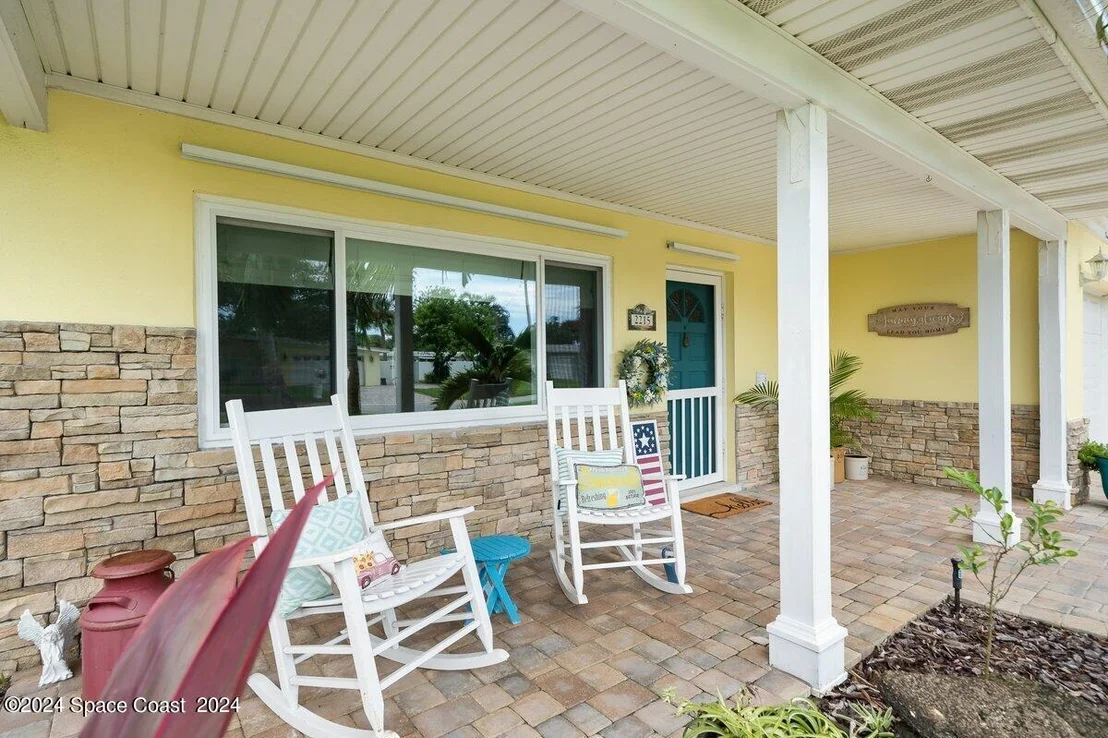 Photo of 2215 Reef Avenue