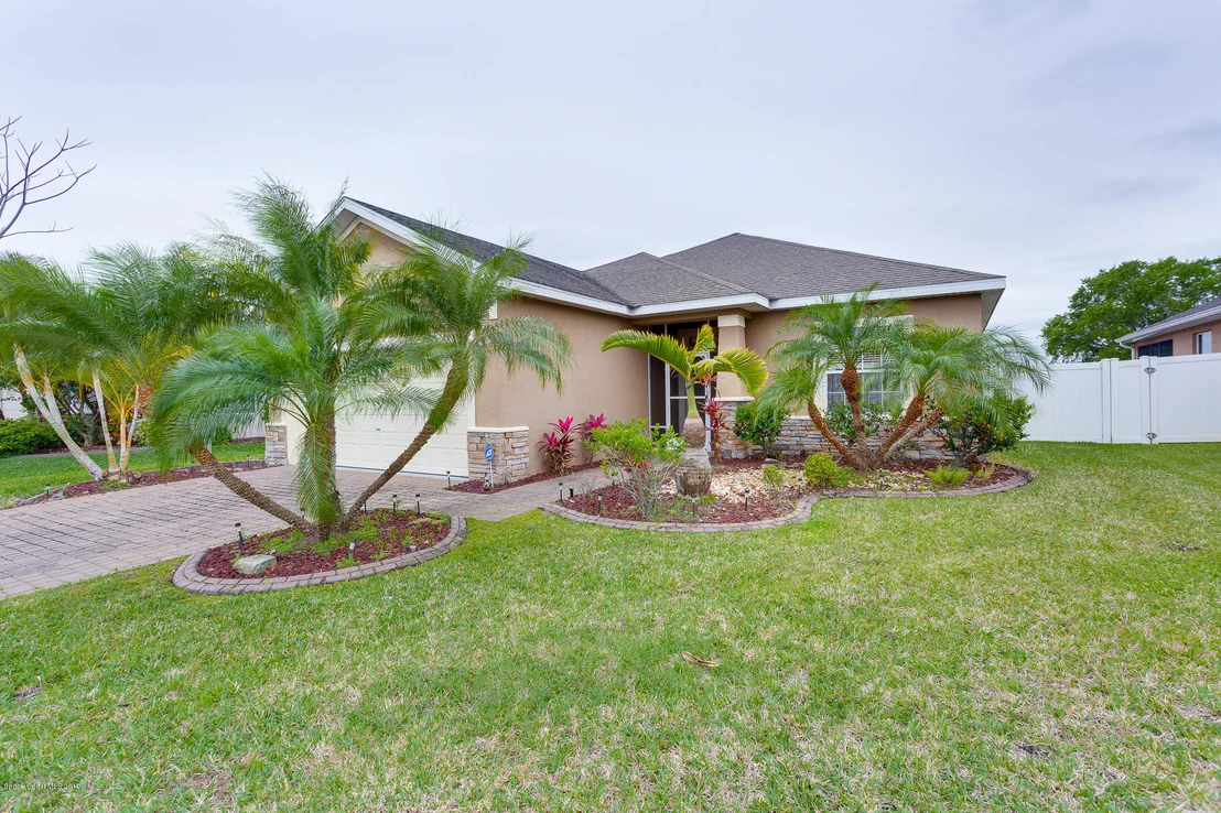 Photo of 1431 Bridgeport Circle