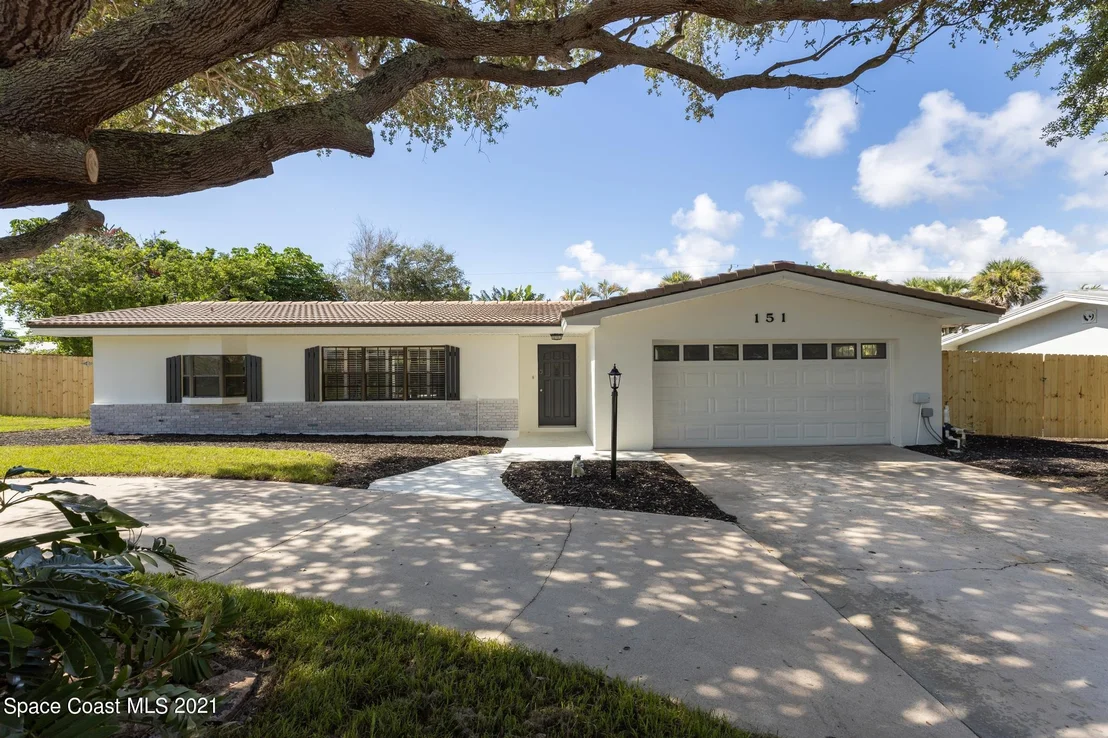 Photo of 151 Cocoa Avenue