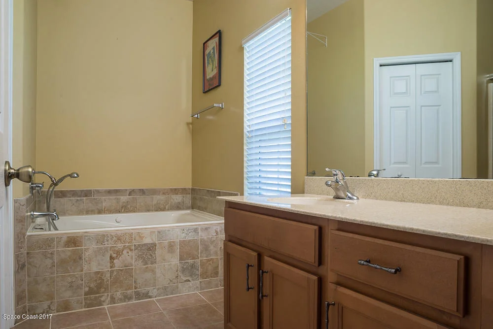 Photo of 3872 Manitoba Way