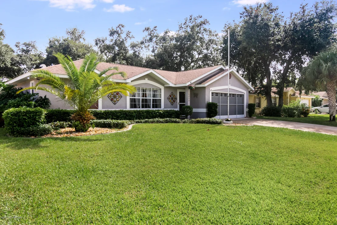 Photo of 6095 Adina Road