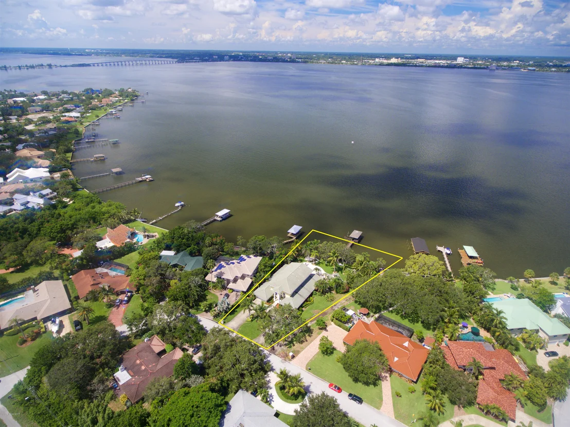 Photo of 1745 Shore View Drive